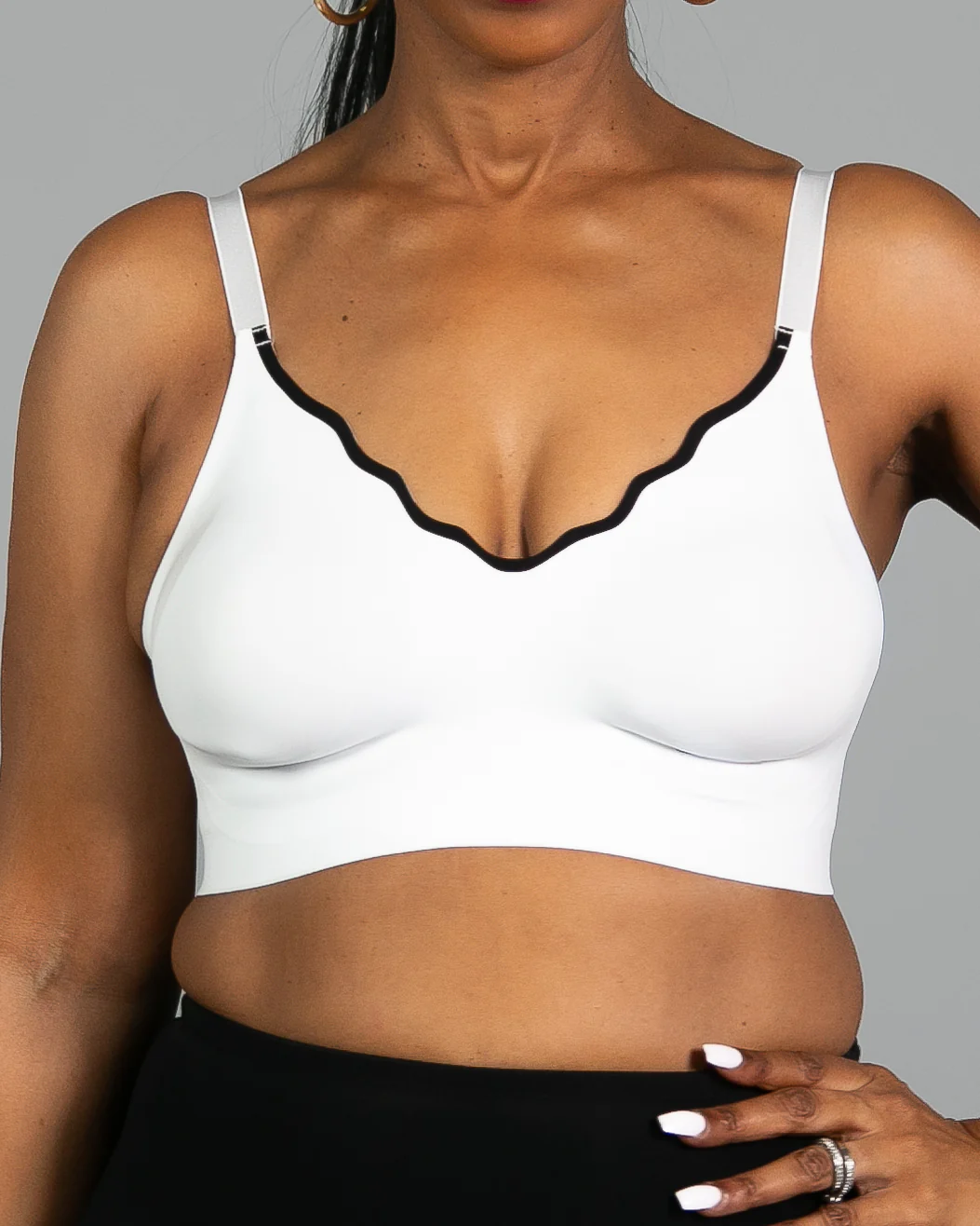 Invisible Edge Scalloped Neckline Bra - Image 3